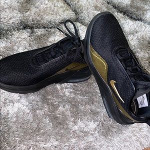 Nike air sneakers (kids)